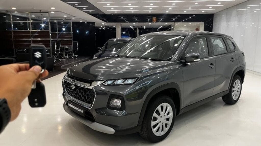 अगर आप एक ऐसी SUV चाहते हैं जो दमदार परफॉर्मेंस, शानदार माइलेज और मॉडर्न फीचर्स के साथ आए, तो Maruti Grand Vitara आपके लिए बेस्ट ऑप्शन हो सकती है।