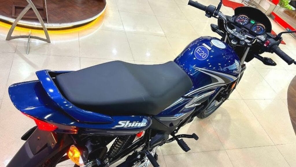 New Honda Shine 2025 भारत में नए स्टाइल और दमदार इंजन के साथ लॉन्च हो चुकी है। जानिए इसकी फीचर्स, माइलेज, कीमत और परफॉर्मेंस से जुड़ी सारी जानकारी।